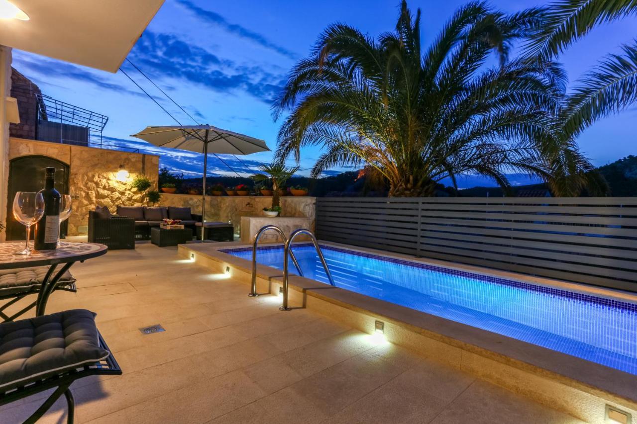 Villa Capitis In The Center Hvar Town Exterior photo